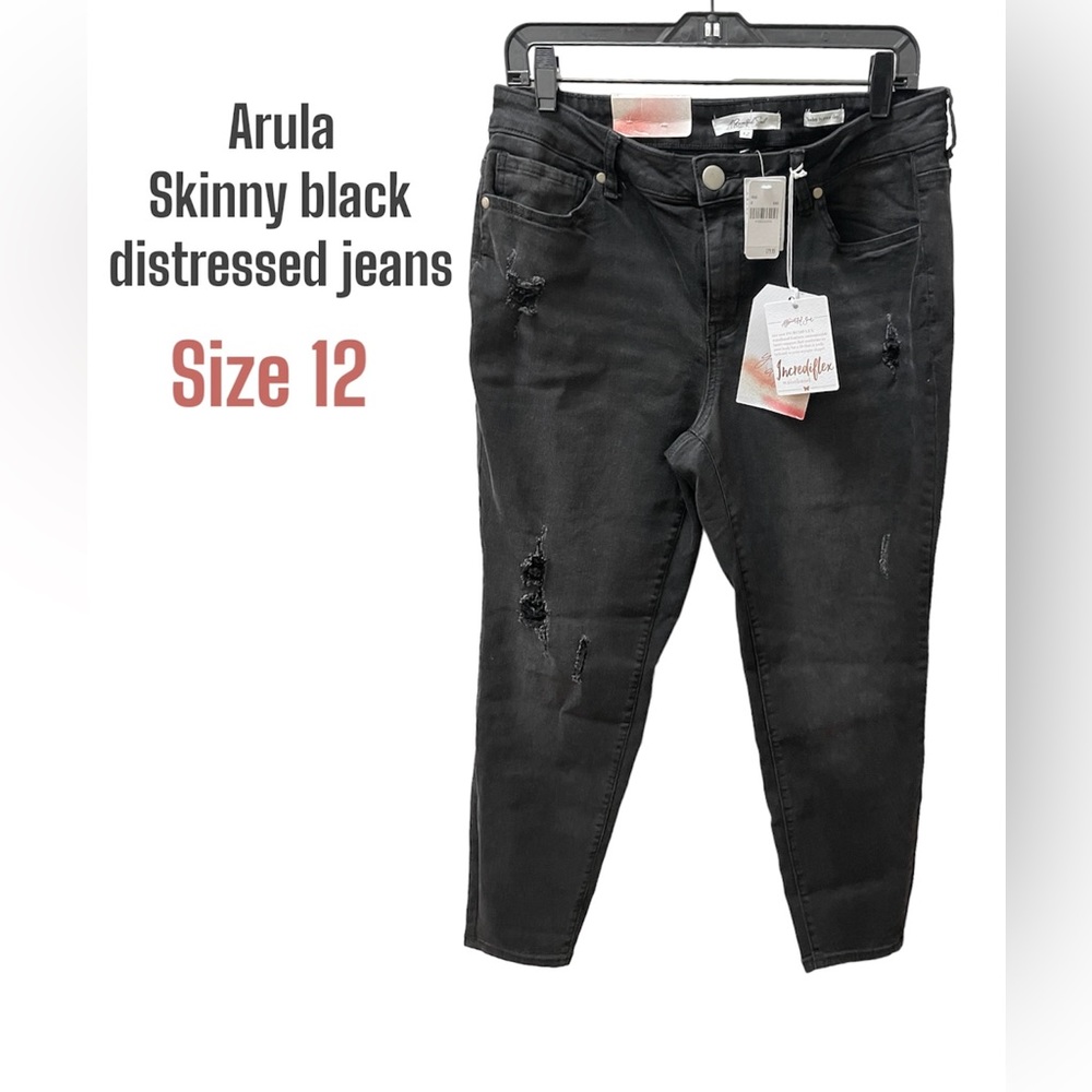 NWT ARULA Size 12, 29” black, distressed, high rise skinny jeans, stretchy.